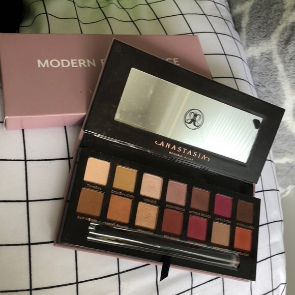 ABH- Modern Renaissance Eyeshadow Palette - Picture 1 of 3